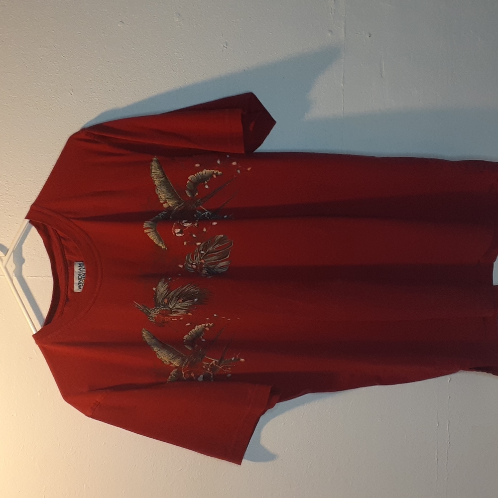 Windham pointed women's t-shirt. Size L
